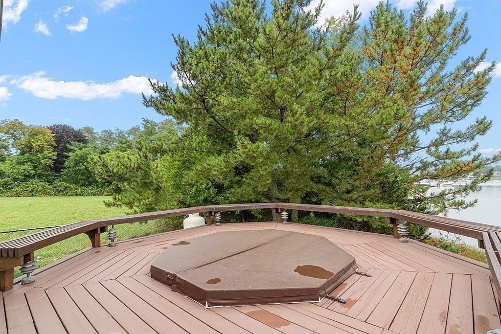 12 Jacobs Landing Danvers, MA 01923 - Photo 26 of 42