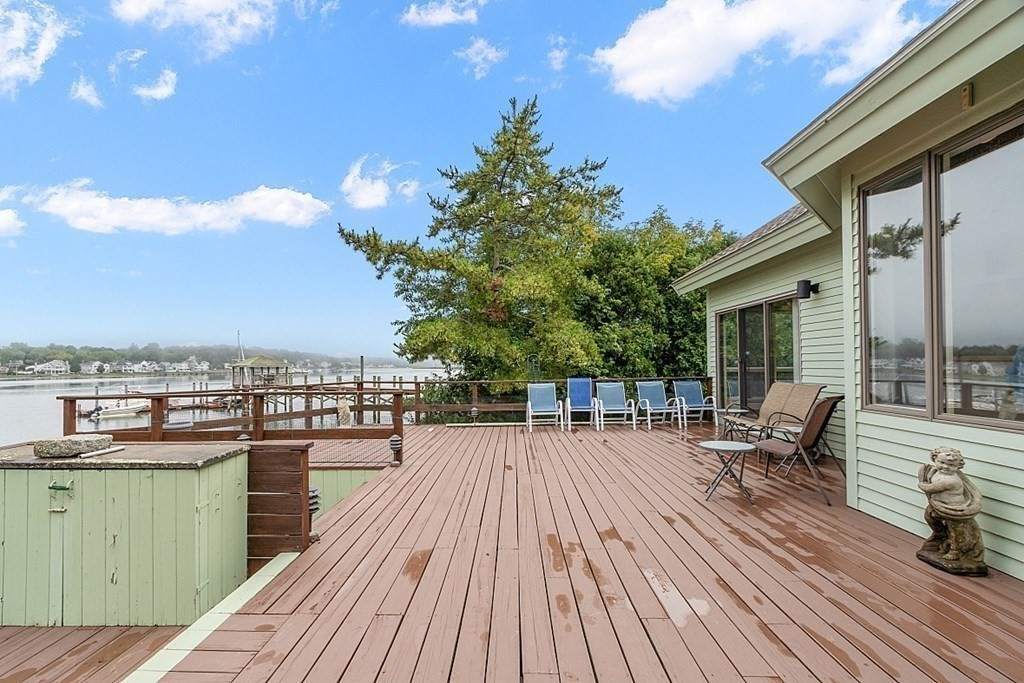 12 Jacobs Landing Danvers, MA 01923 - Photo 27 of 42