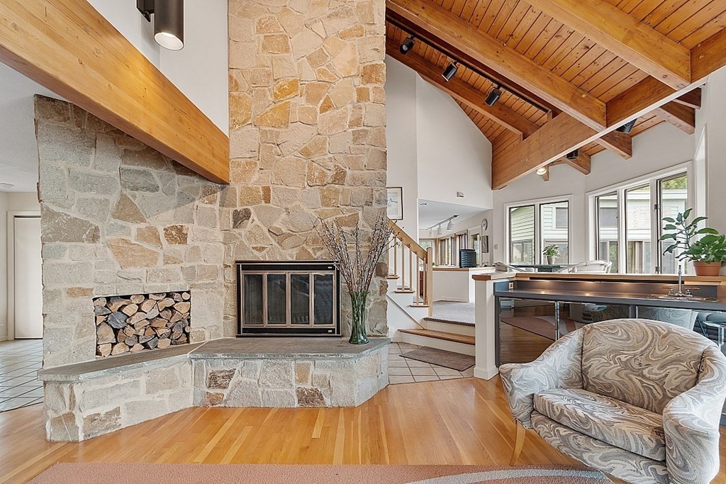 12 Jacobs Landing Danvers, MA 01923 - Photo 4 of 42