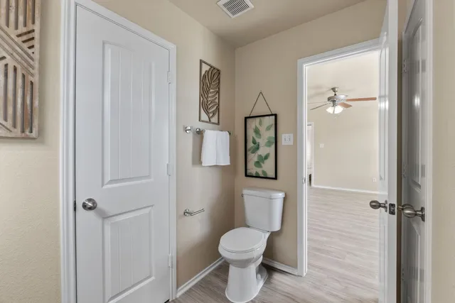 $299,900 | 137 Lignite Drive, Jarrell, TX 76537