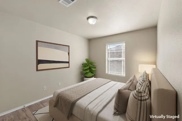 $299,900 | 137 Lignite Drive, Jarrell, TX 76537