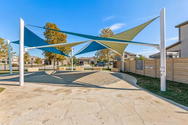 $299,900 | 137 Lignite Drive, Jarrell, TX 76537