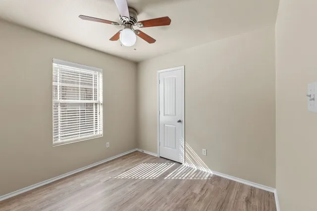 $299,900 | 137 Lignite Drive, Jarrell, TX 76537