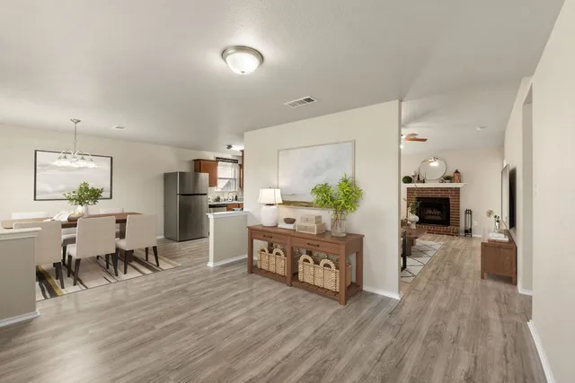 $299,900 | 137 Lignite Drive, Jarrell, TX 76537