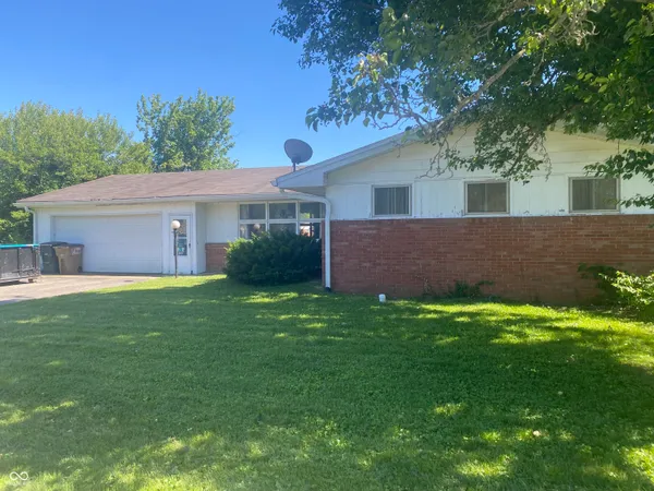 $280,000 | 303 Sunset Drive, Columbus, IN 47201