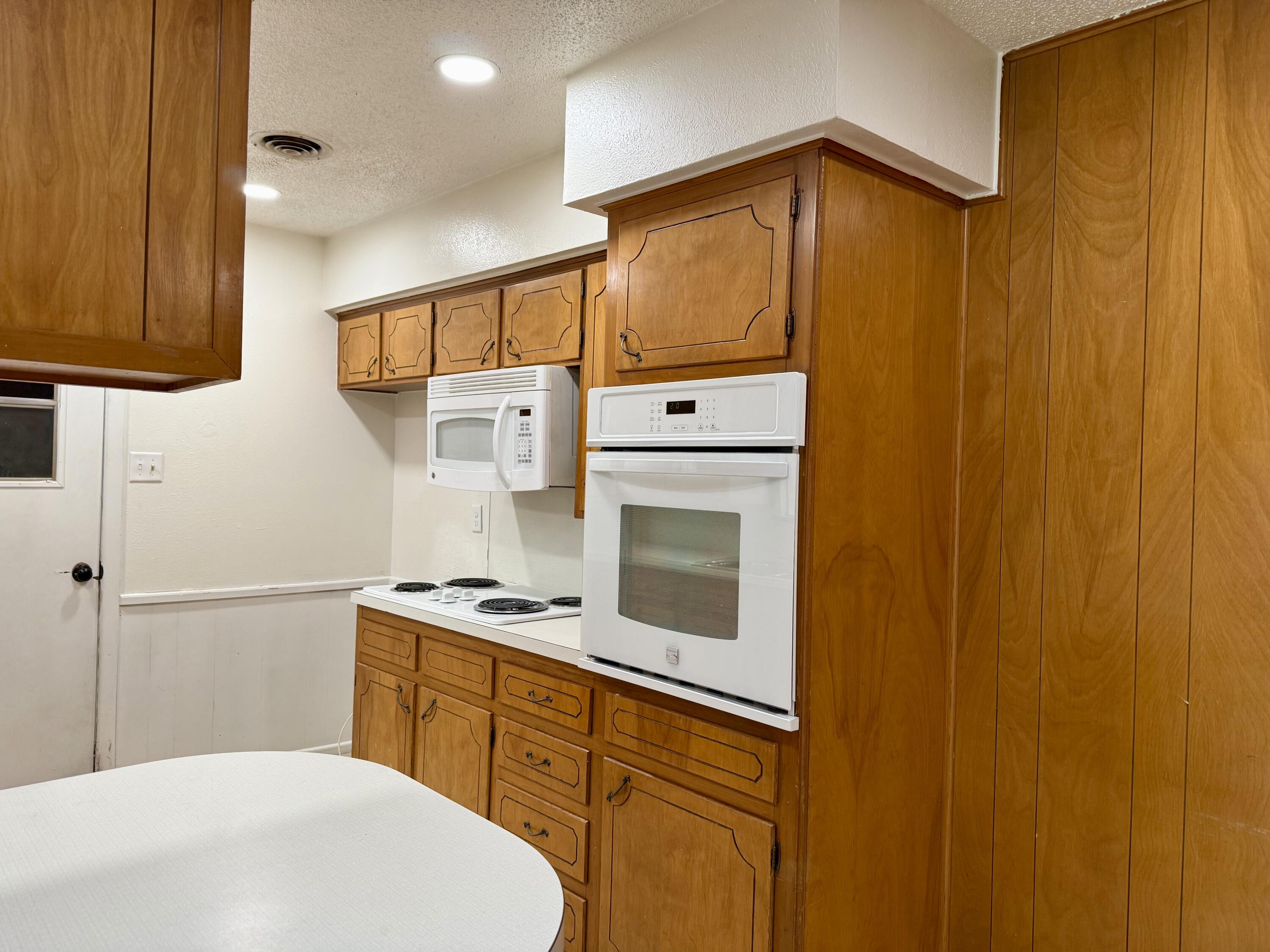 5425 46th Street Lubbock, TX 79414 - Photo 5 of 19 IMG_8015