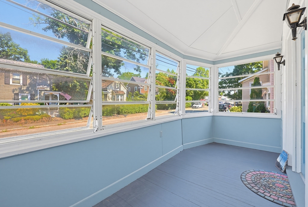 210 Pleasant Street Marblehead, MA 01945 - Photo 7 of 37