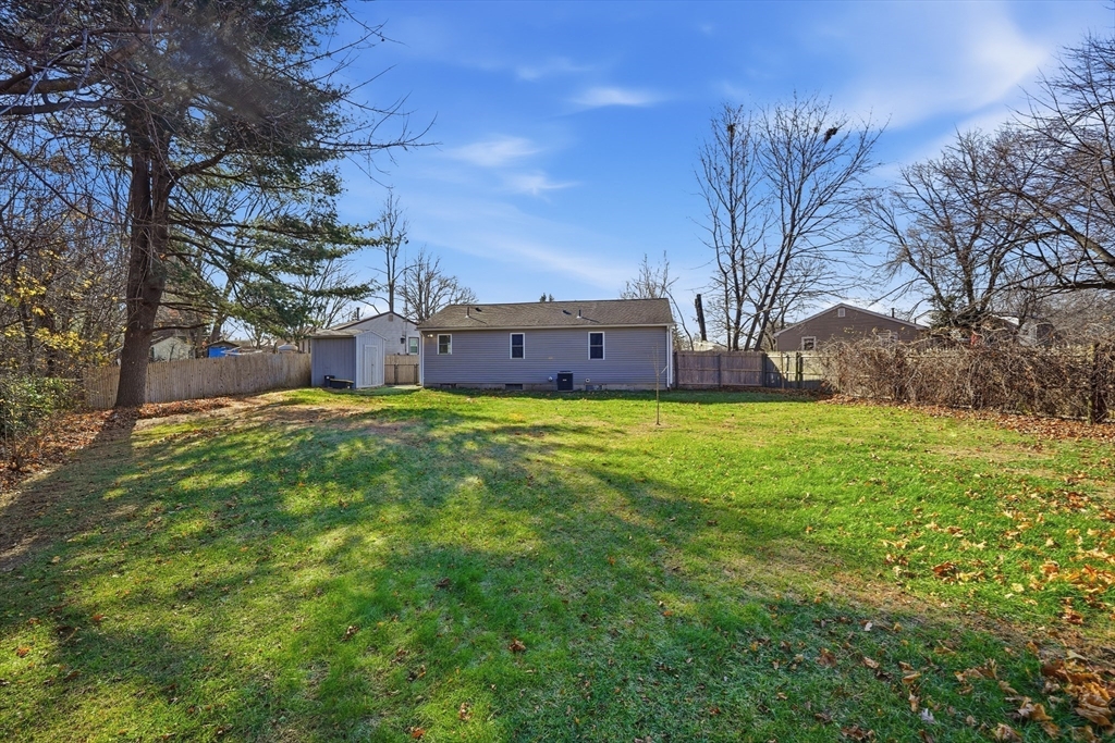 30 Lively Lane Springfield, MA 01109 - Photo 30 of 33 a view of a yard with a house in the background