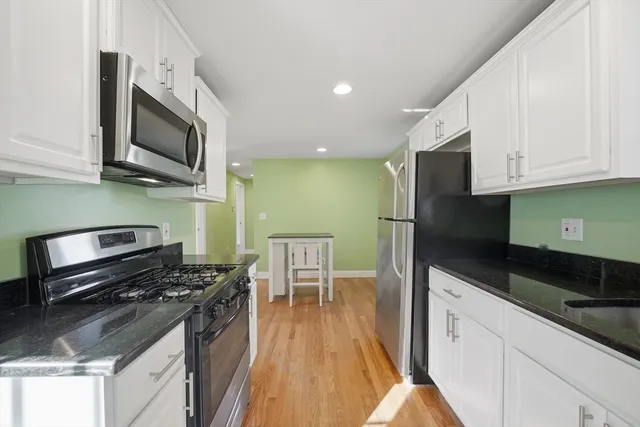 $279,900 | 30 Lively Lane, Springfield, MA 01109