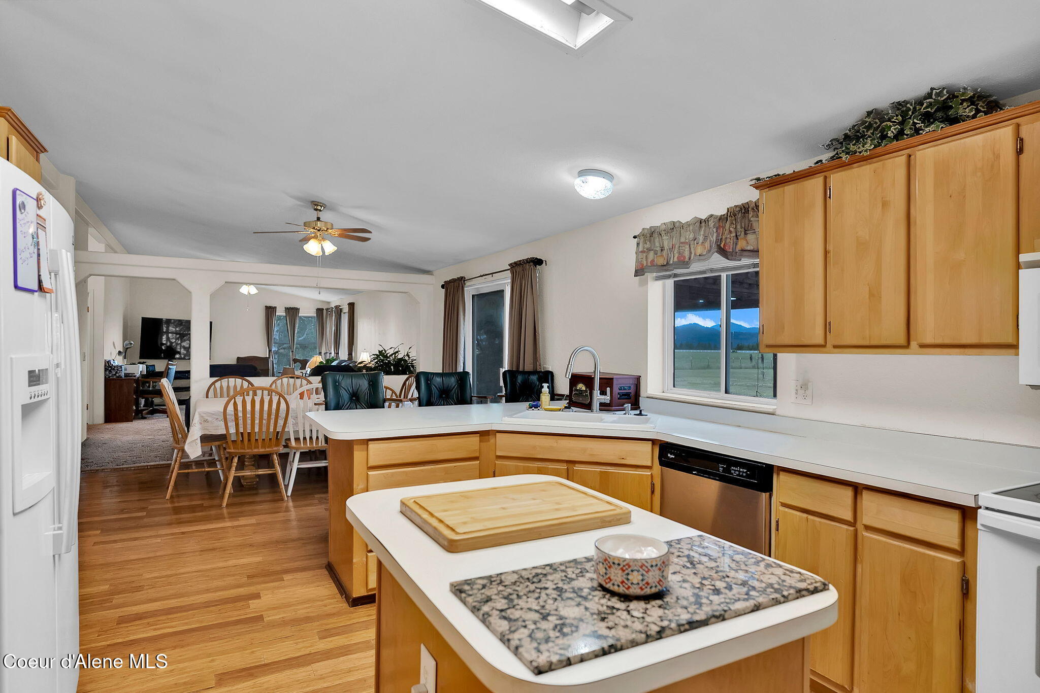 29399 North Clagstone Road Athol, ID 83801 - Photo 18 of 58 22-web-or-mls-SkyLight - Clagstone Int (