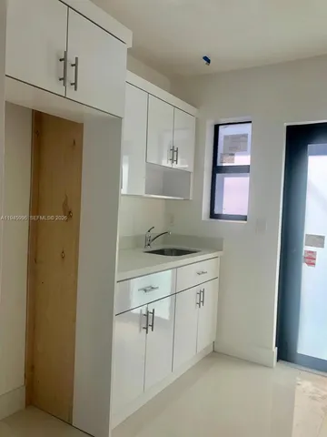 $2,095 | 660 82nd Street, Unit 4, Miami Beach, FL 33141