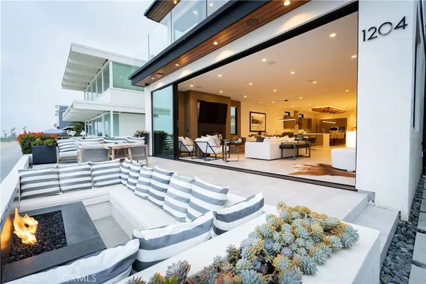 $37,500 | 1204 West Oceanfront, Newport Beach, CA 92661