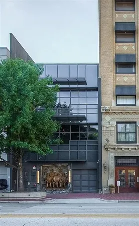 $2,500 | 1006 Houston Street, Unit 300, Fort Worth, TX 76102