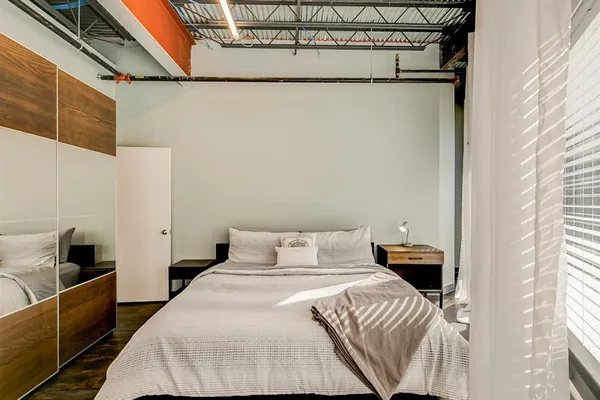 $2,500 | 1006 Houston Street, Unit 300, Fort Worth, TX 76102