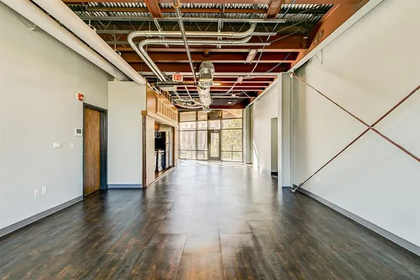 $2,500 | 1006 Houston Street, Unit 300, Fort Worth, TX 76102