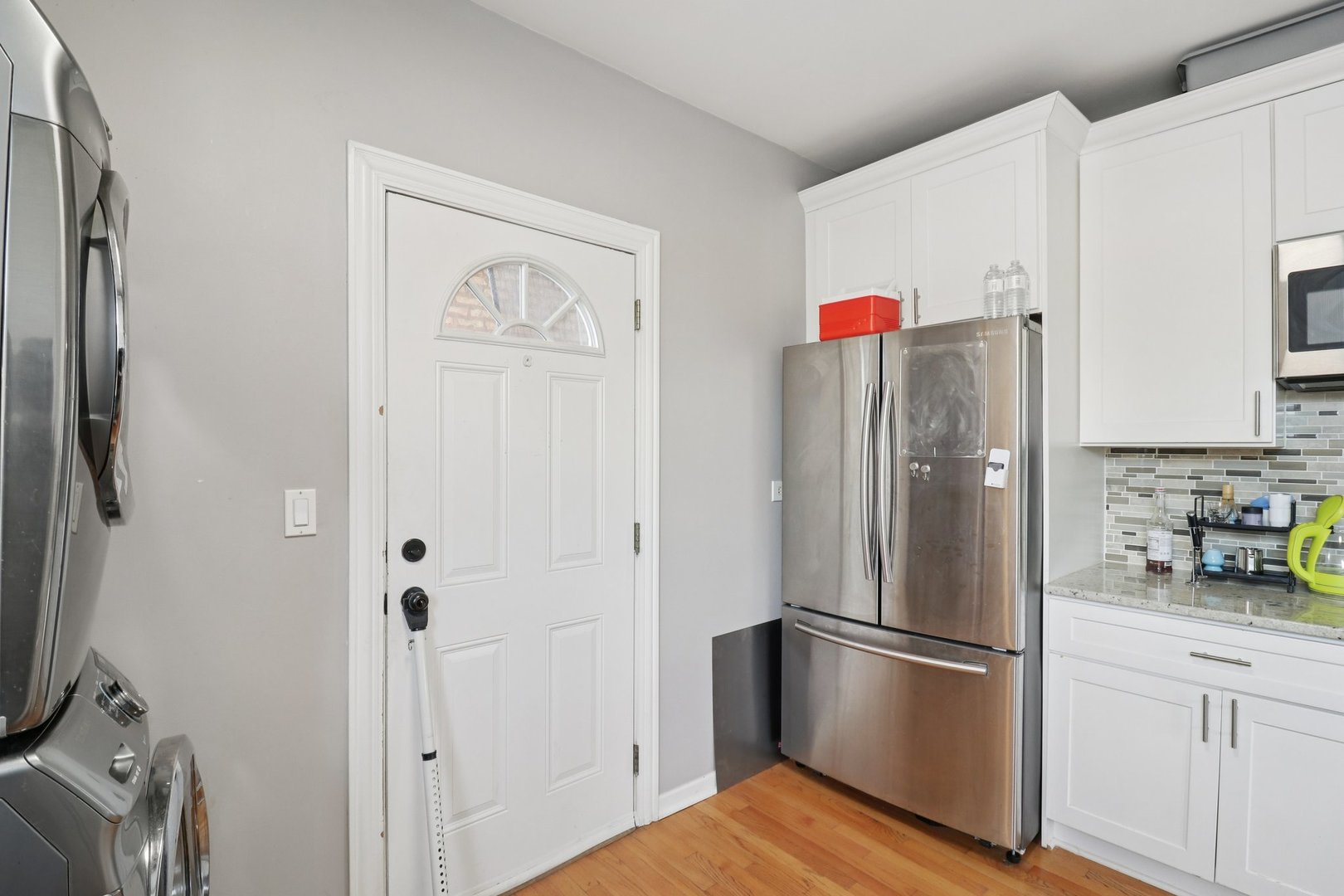 3558 West Belle Plaine Avenue, Unit 3 Chicago, IL 60618 - Photo 12 of 22