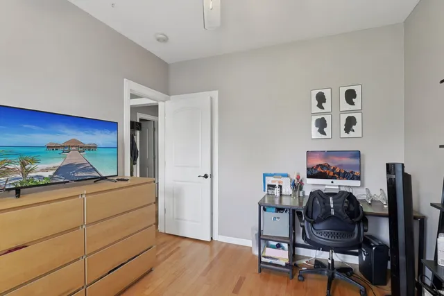 $255,000 | 3558 West Belle Plaine Avenue, Unit 3, Chicago, IL 60618