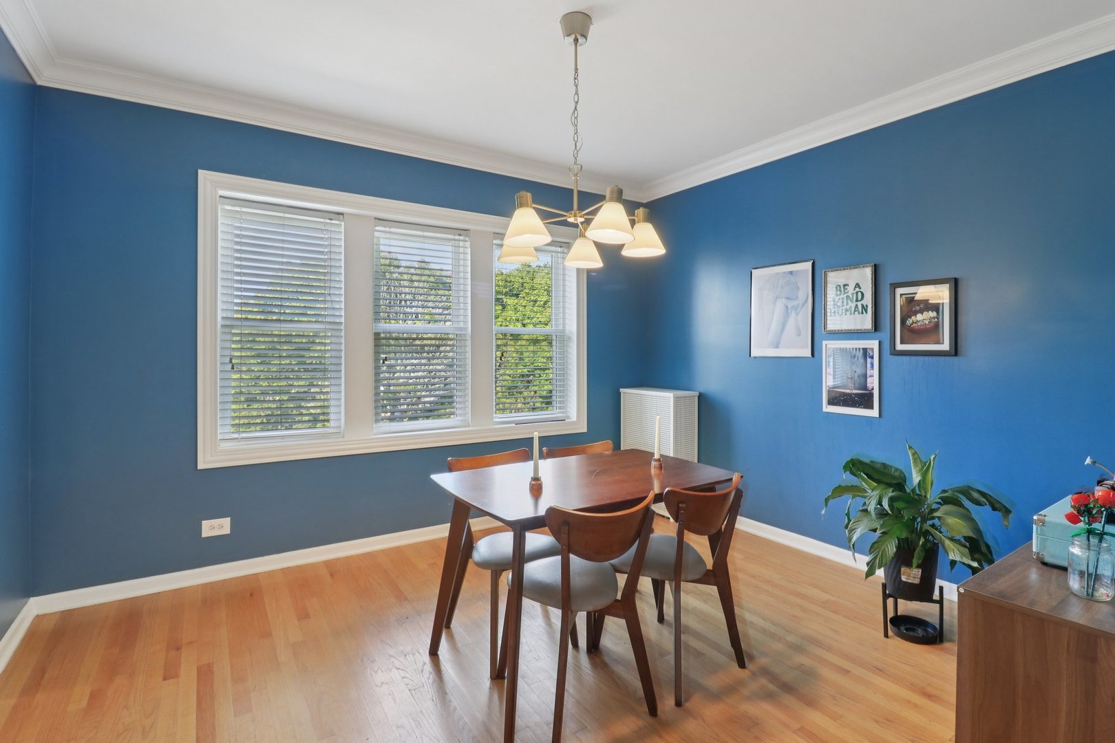 3558 West Belle Plaine Avenue, Unit 3 Chicago, IL 60618 - Photo 7 of 22