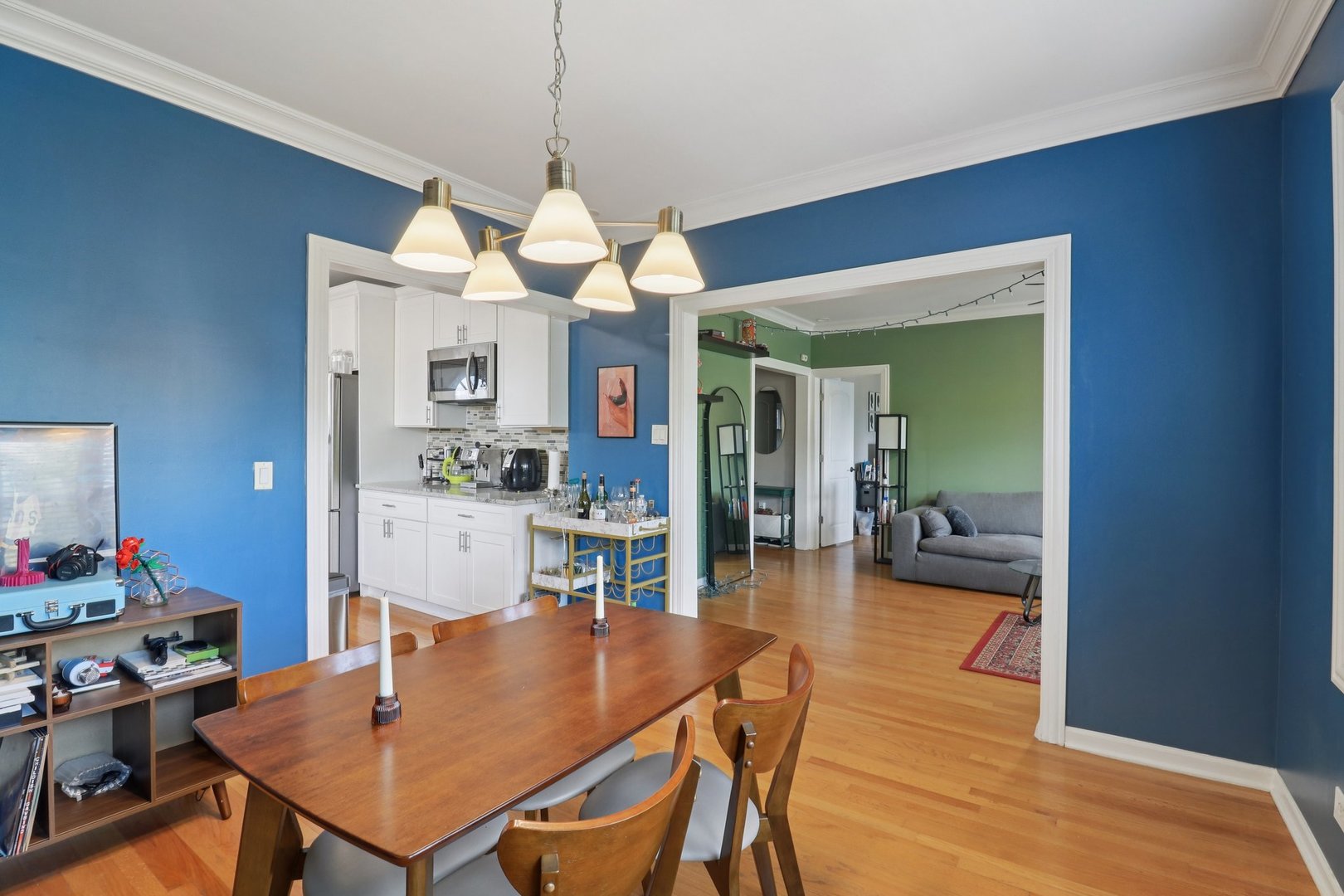 3558 West Belle Plaine Avenue, Unit 3 Chicago, IL 60618 - Photo 8 of 22