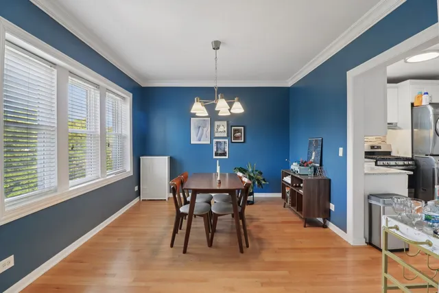 $255,000 | 3558 West Belle Plaine Avenue, Unit 3, Chicago, IL 60618