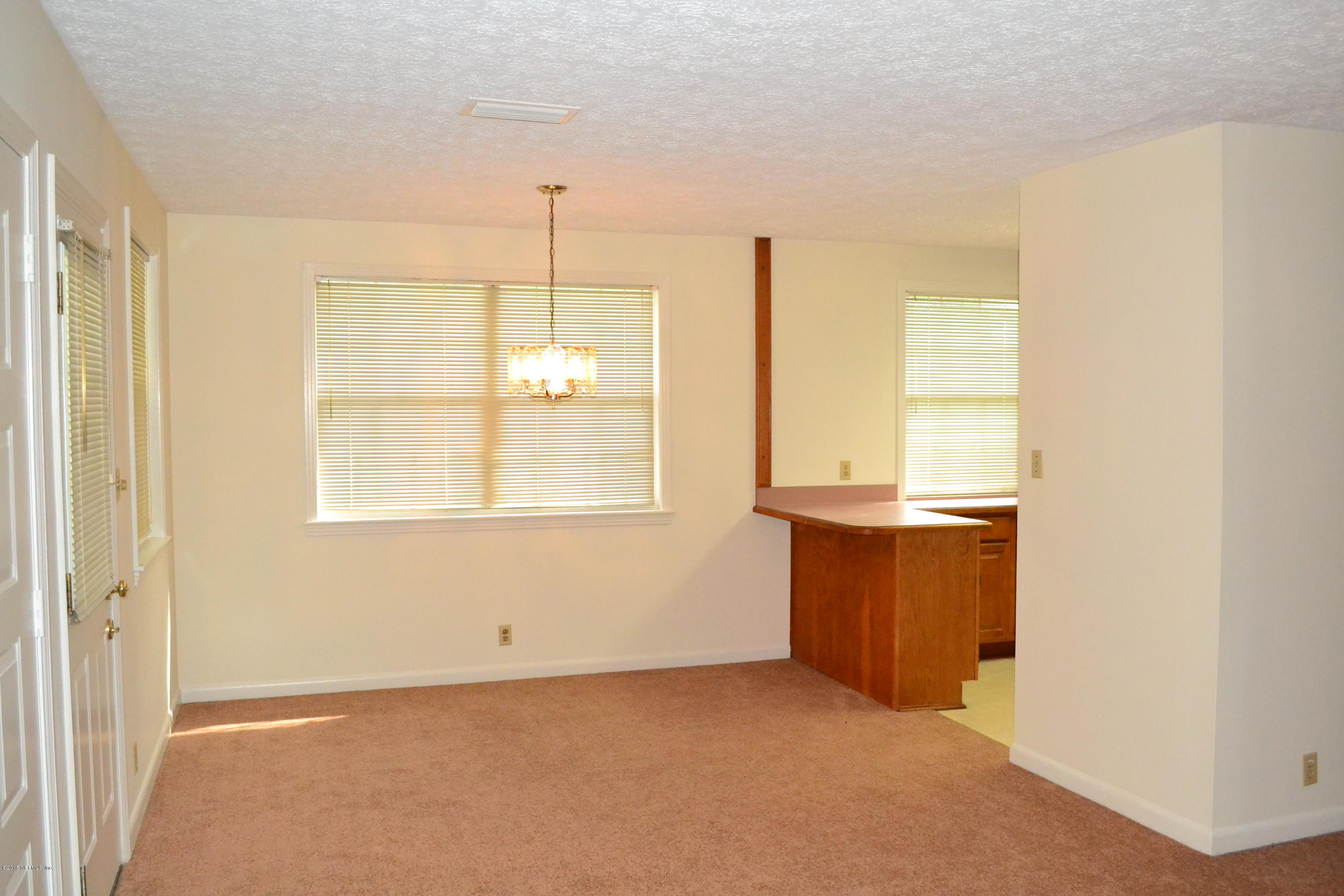 7411 Roslyn Road Jacksonville, FL 32244 - Photo 6 of 12 Dining Area