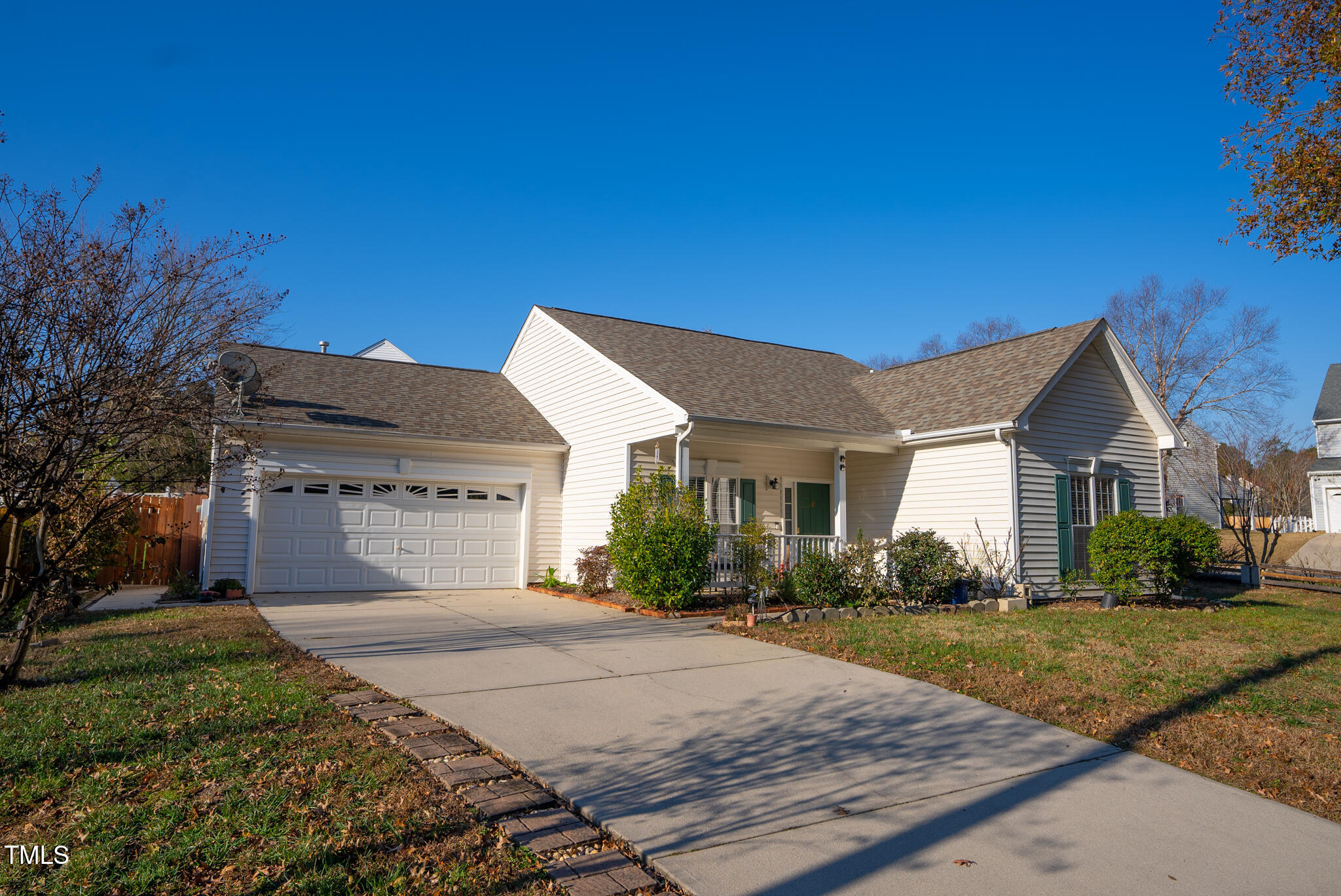 8325 Neuse Grove-05
