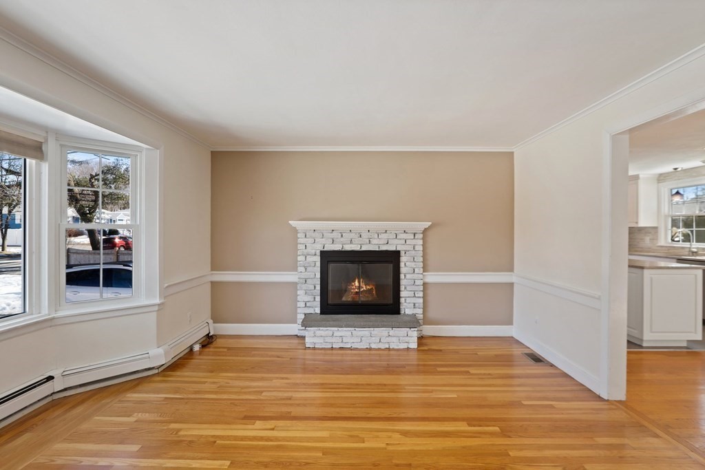 287 South Road Bedford, MA 01730 - Photo 5 of 42 Gallery Image 5