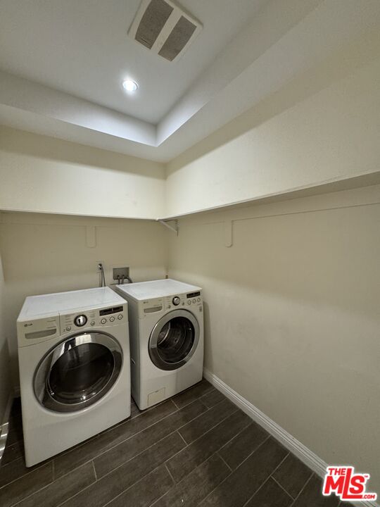 24842 Frampton Avenue Harbor City, CA 90710 - Photo 25 of 26 a utility room with dryer and washer