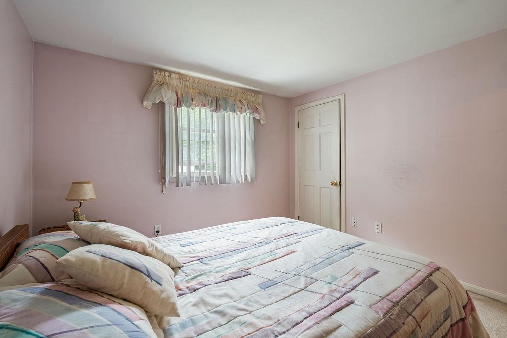 2 Harding Road Portsmouth, NH 03801 - Photo 27 of 39