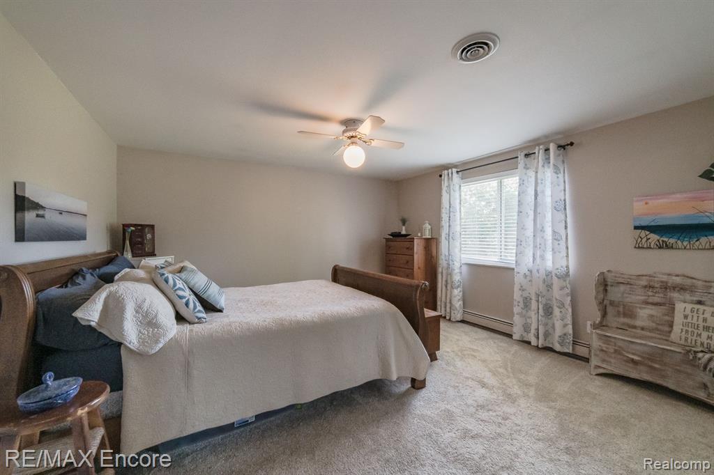 8615 Rattalee Lake Road Clarkston, MI 48348 - Photo 14 of 44