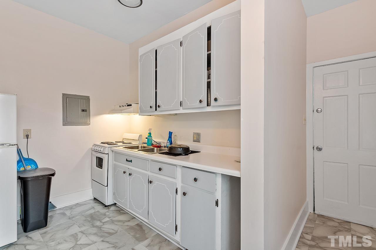 324 Cutler Street Raleigh, NC 27603 - Photo 27 of 34 a view of a kitchen with appliances