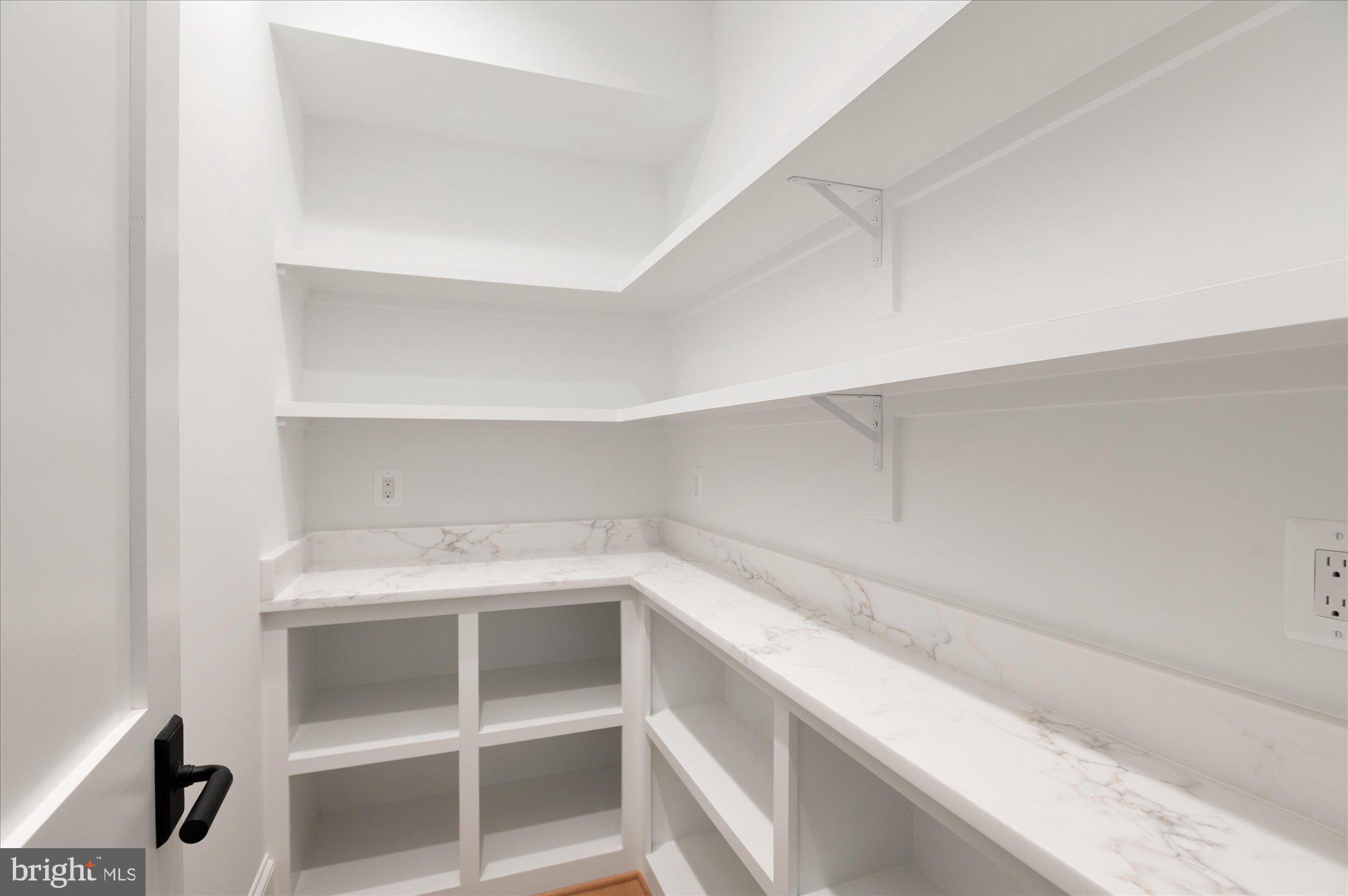 1800 Monza Road McLean, VA 22101 - Photo 33 of 77