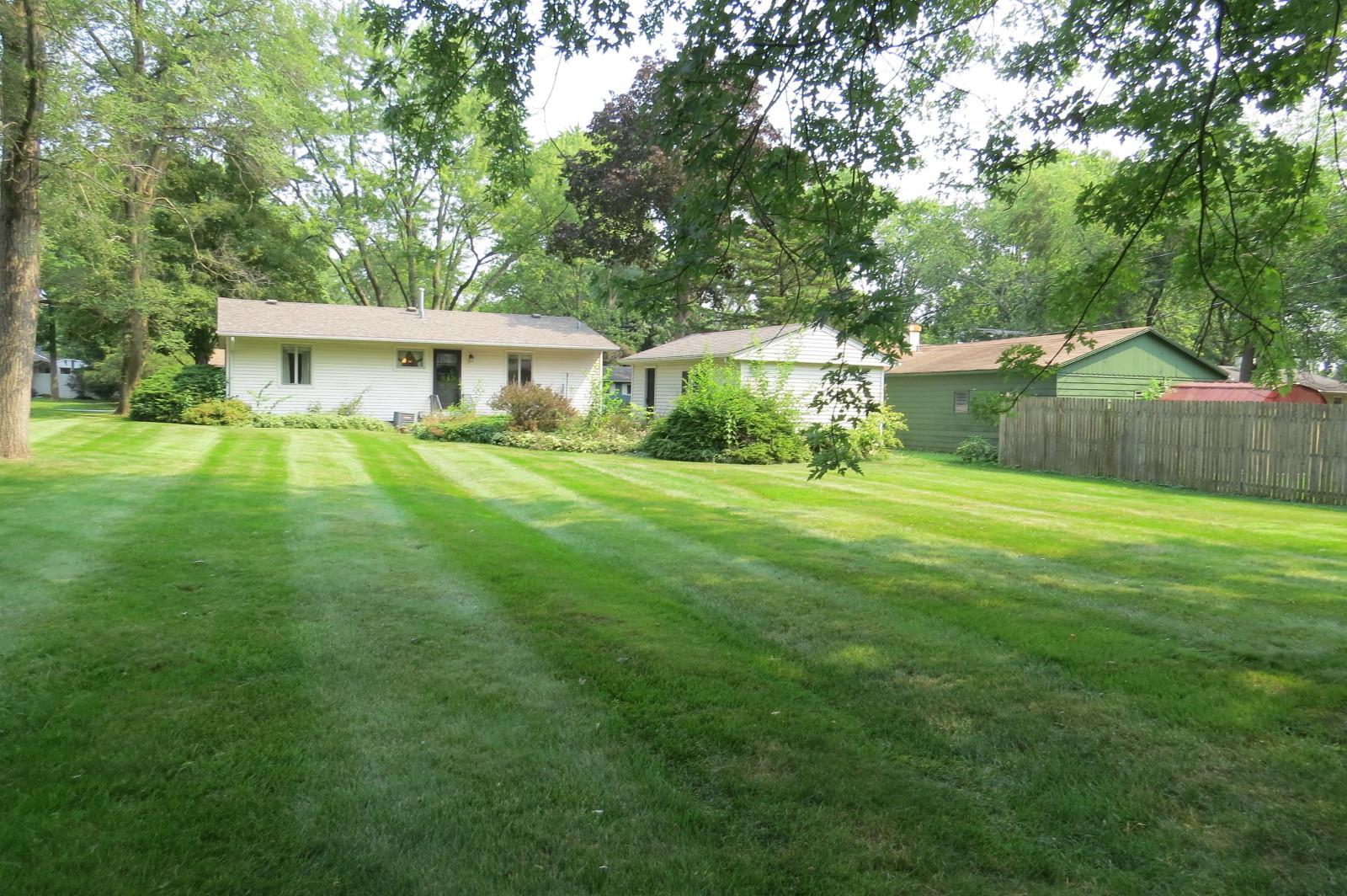 412 Davis Road Batavia, IL 60510 - Photo 24 of 27