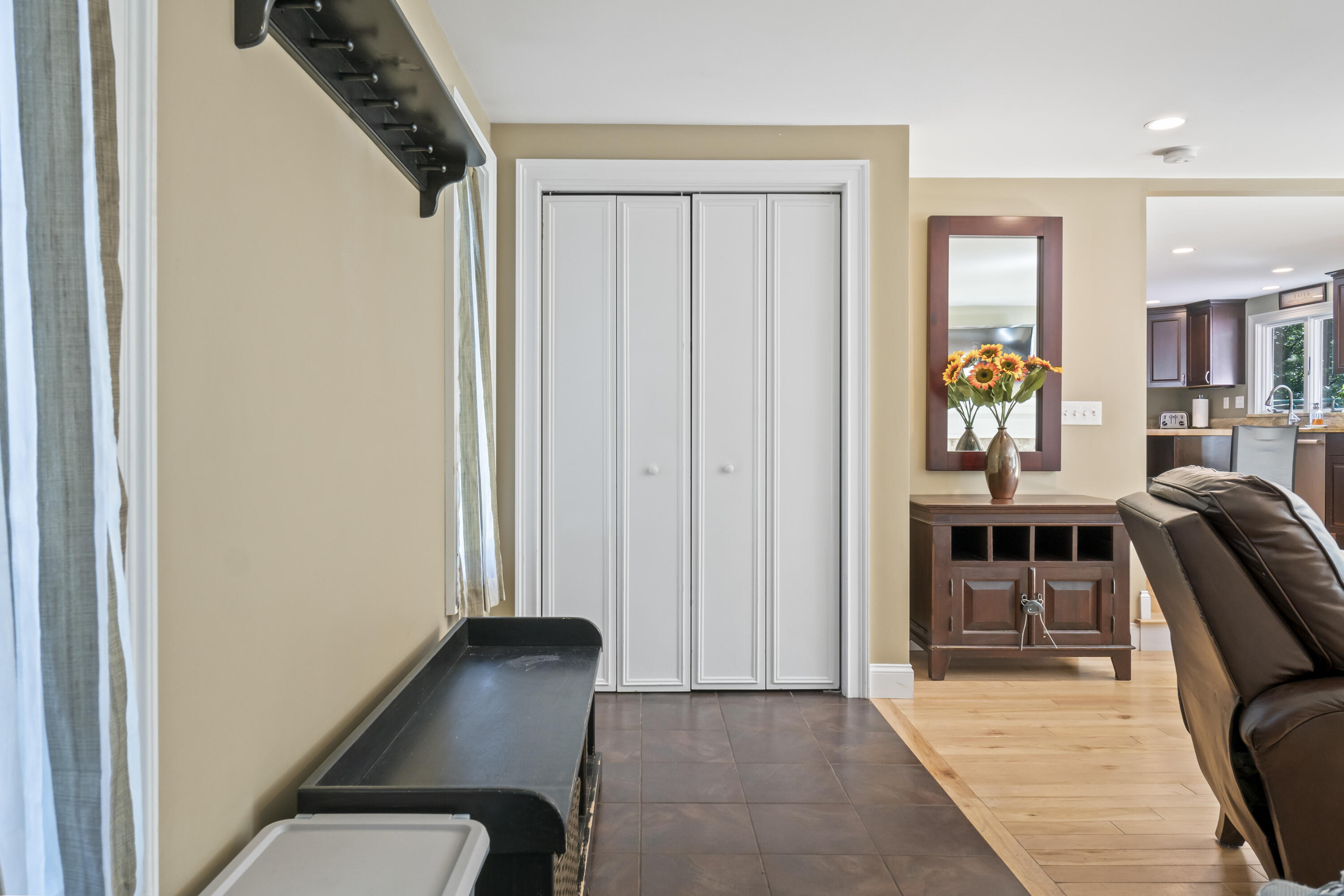 45 Pine Hill Road Cape Neddick, ME 03902 - Photo 14 of 38 Entry