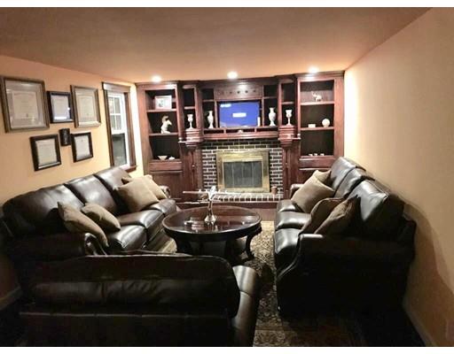 8 Davis Road Randolph, MA 02368 - Photo 6 of 6 Gallery Image 6
