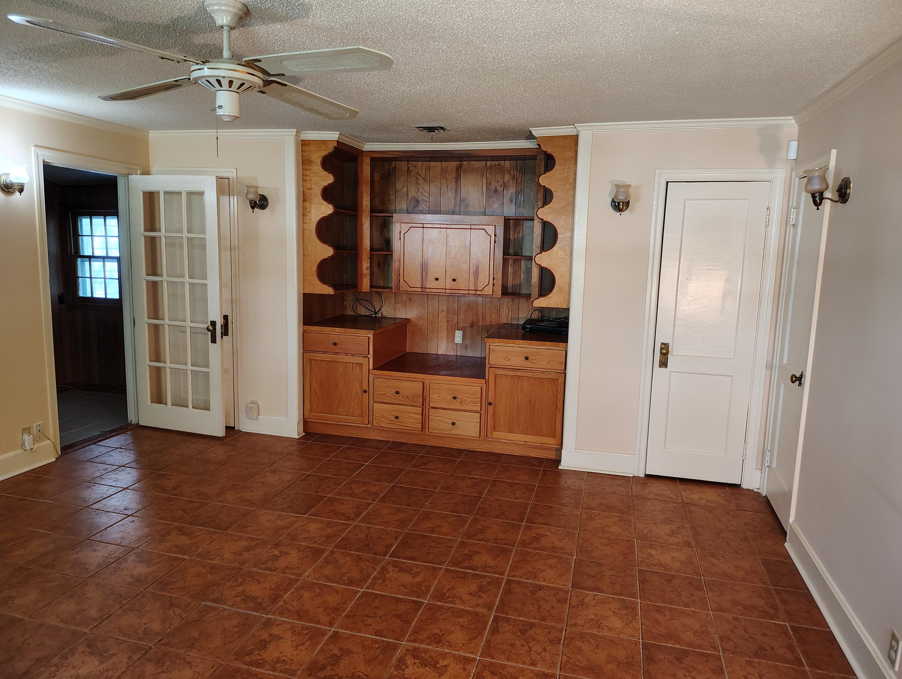 406 Thames Street Manning, SC 29102 - Photo 30 of 71