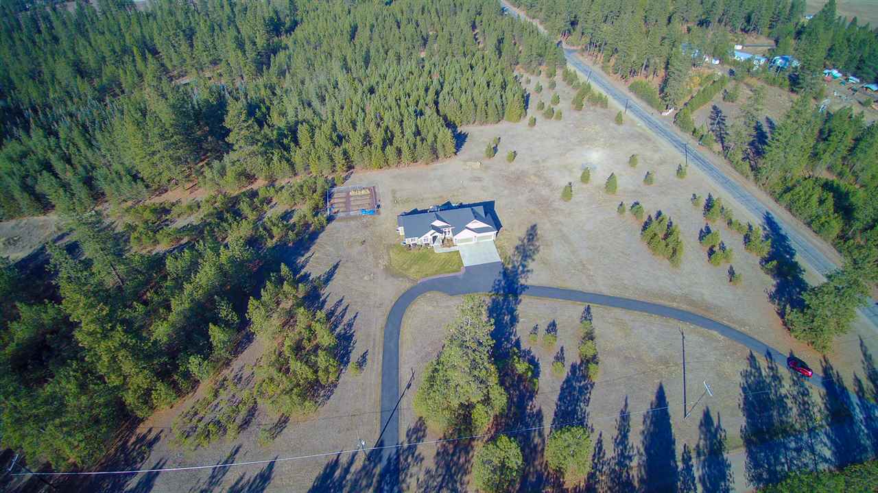 4215 East Wahoo Road Colbert, WA 99005 - Photo 2 of 20