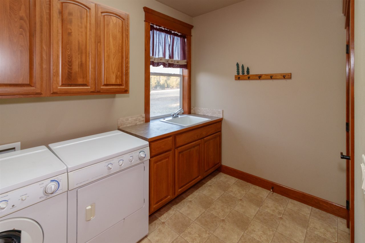 4215 East Wahoo Road Colbert, WA 99005 - Photo 15 of 20