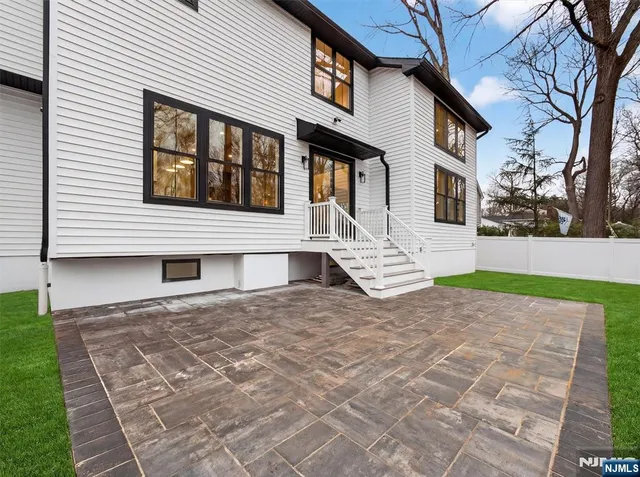 a view of outdoor space yard and front view of a house