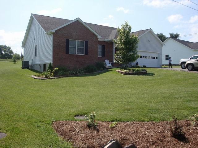 304 West Bailey Road Lewisburg, WV 24901 - Photo 2 of 23 Front of House