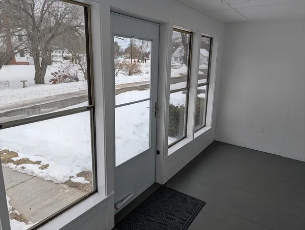 $2,500 | 116 Main Street, Unit 1, Hatfield, MA 01038