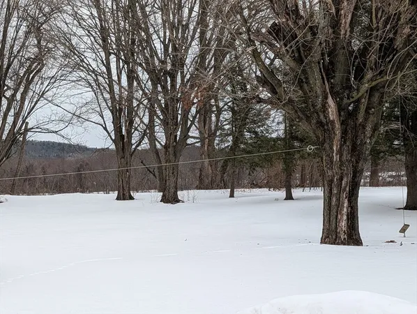 $2,500 | 116 Main Street, Unit 1, Hatfield, MA 01038