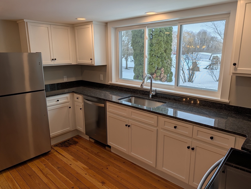 116 Main Street, Unit 1 Hatfield, MA 01038 - Photo 3 of 27