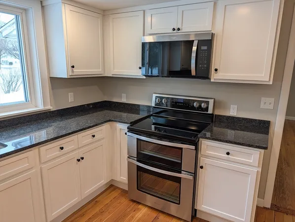 $2,500 | 116 Main Street, Unit 1, Hatfield, MA 01038