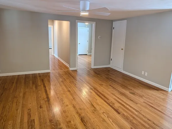 $2,500 | 116 Main Street, Unit 1, Hatfield, MA 01038