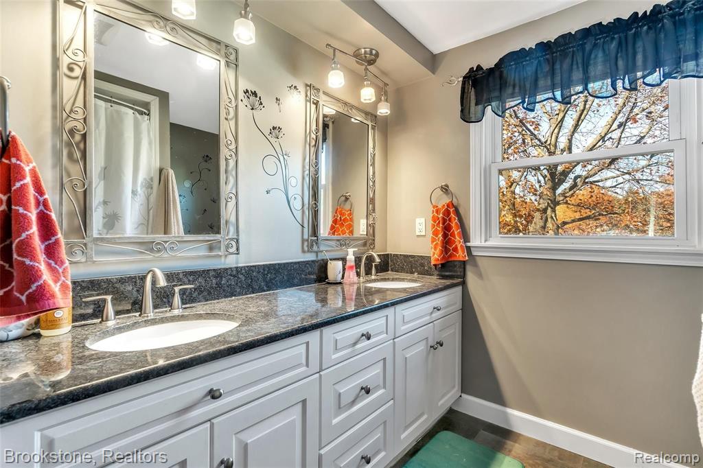 811 Croydon Road Rochester Hills, MI 48309 - Photo 28 of 47