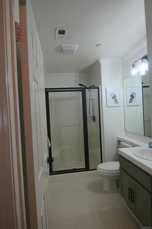 $869,000 | 445 Poets Square, Fallbrook, CA 92028