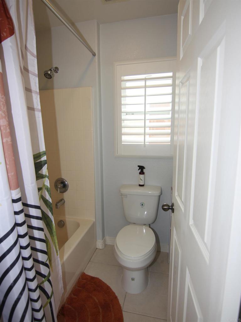 445 Poets Square Fallbrook, CA 92028 - Photo 26 of 34