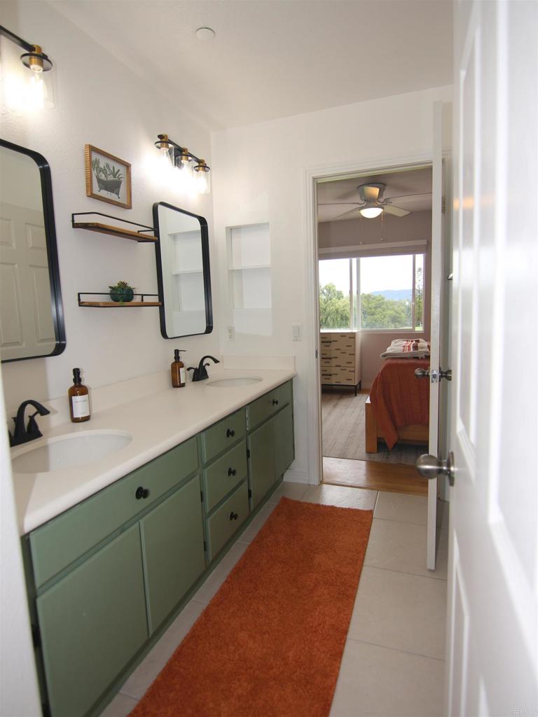 445 Poets Square Fallbrook, CA 92028 - Photo 27 of 34