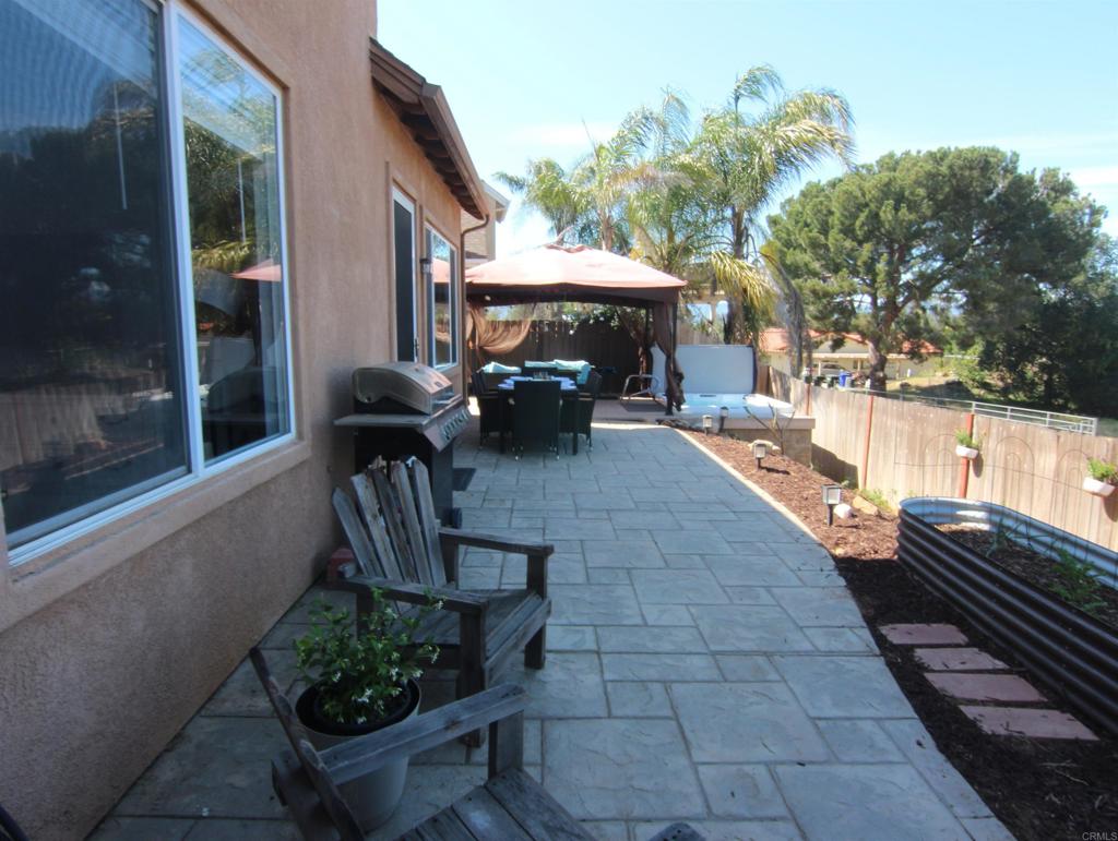 445 Poets Square Fallbrook, CA 92028 - Photo 30 of 38